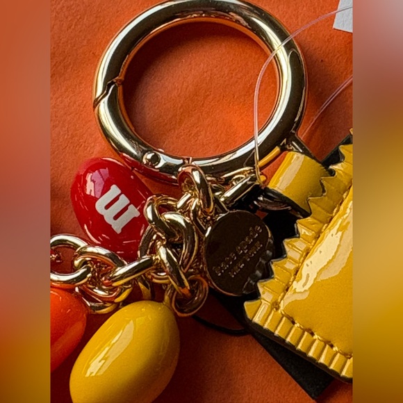 🌟 SOLD 🌟M&M’S X KATE SPADE NEW YORK PATENT PU 3D PACKET KEY FOB BAG CHARM 🍬 - Picture 9 of 16